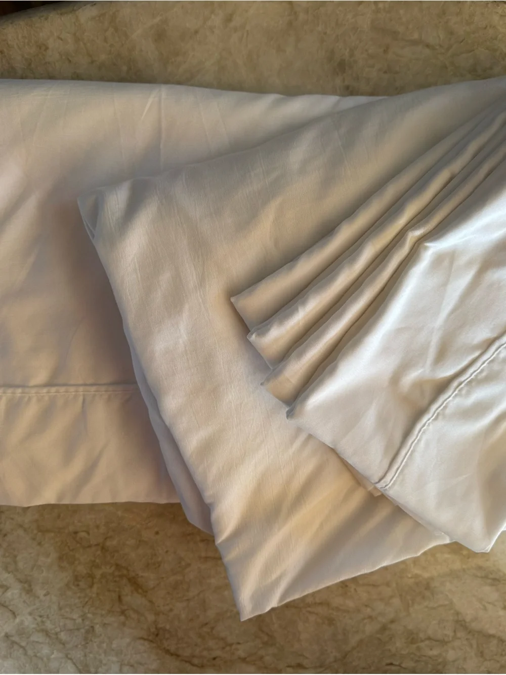White Luxury Pillowcase and Sheet Set